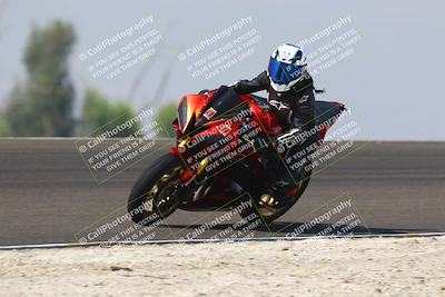 media/Sep-20-2025-TrackDaz (Sat) [[27f0cde673]]/A Group/11am (Turn 2)/